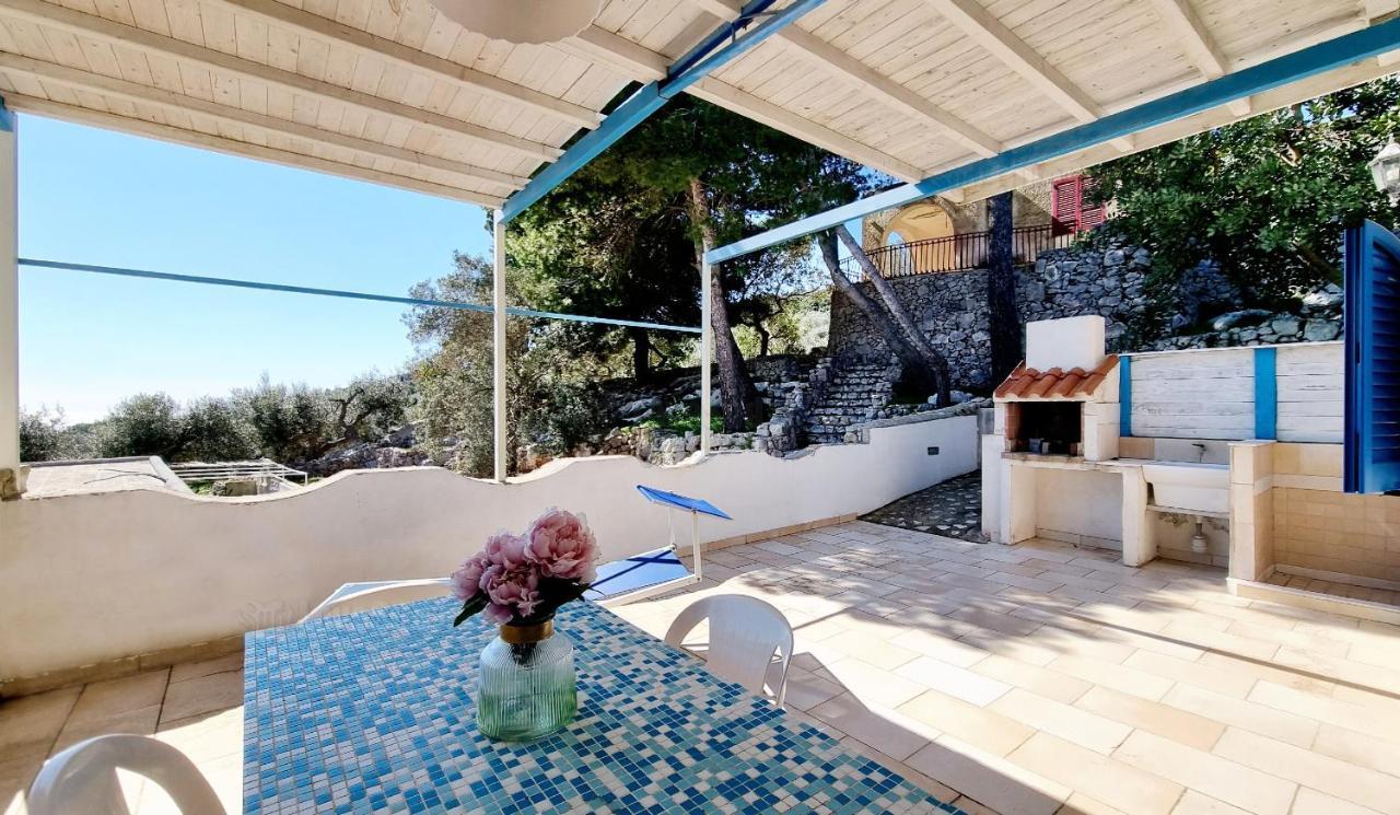 Casa Funnuvojere By Lovesud Corsano  Exterior photo